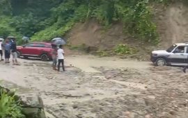 दाउन्नेमा पहिरो, पूर्वपश्चिम राजमार्ग एकतर्फी सञ्‍चालन