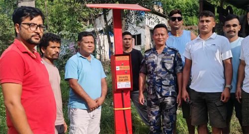 चितवनको सिमलताल र धादिङको चरौँदीमा विपद्को सूचना दिने उपकरण जडान