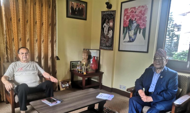 चार वर्षपछि झलनाथ भेटेका वामदेव भन्छन्– सँगै भएकोमा खुशी भयौं, विगतका धेरै कुरा सम्झियौं