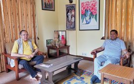 नारायणकाजी श्रेष्ठले गरे झलनाथ खनालसँग भेट