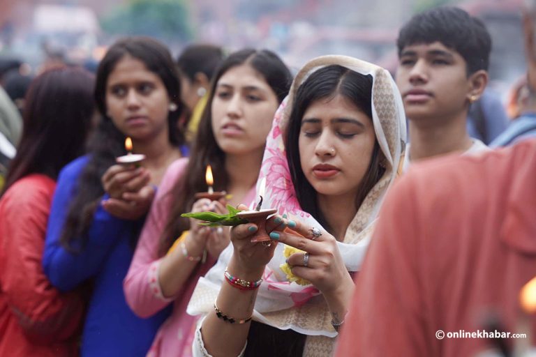 अन्तिम साउने सोमबारमा पशुपतिको दृश्य (तस्वीरहरू)