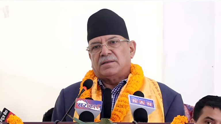 विकासमा विदेशीको नक्कल दुर्भाग्यपूर्ण छ : प्रचण्ड