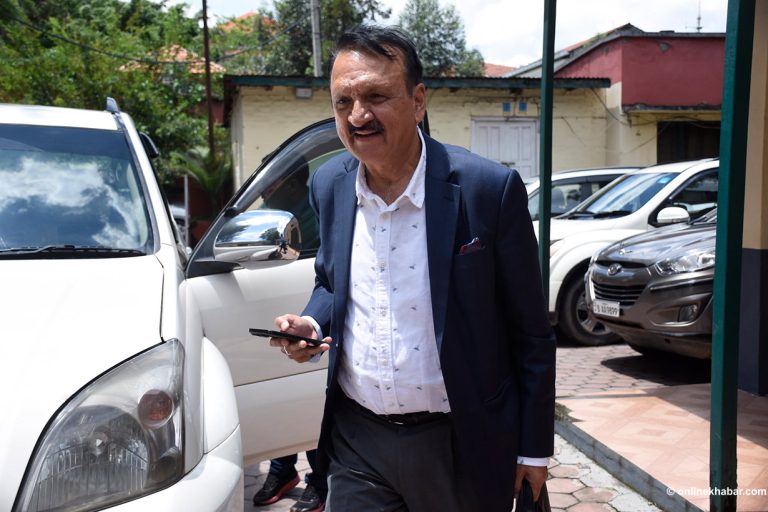 कांग्रेस बैठकमा सुझाव : निर्वाचन र संसद् पुनर्स्थापना दुवैमा खुला हुनुपर्छ