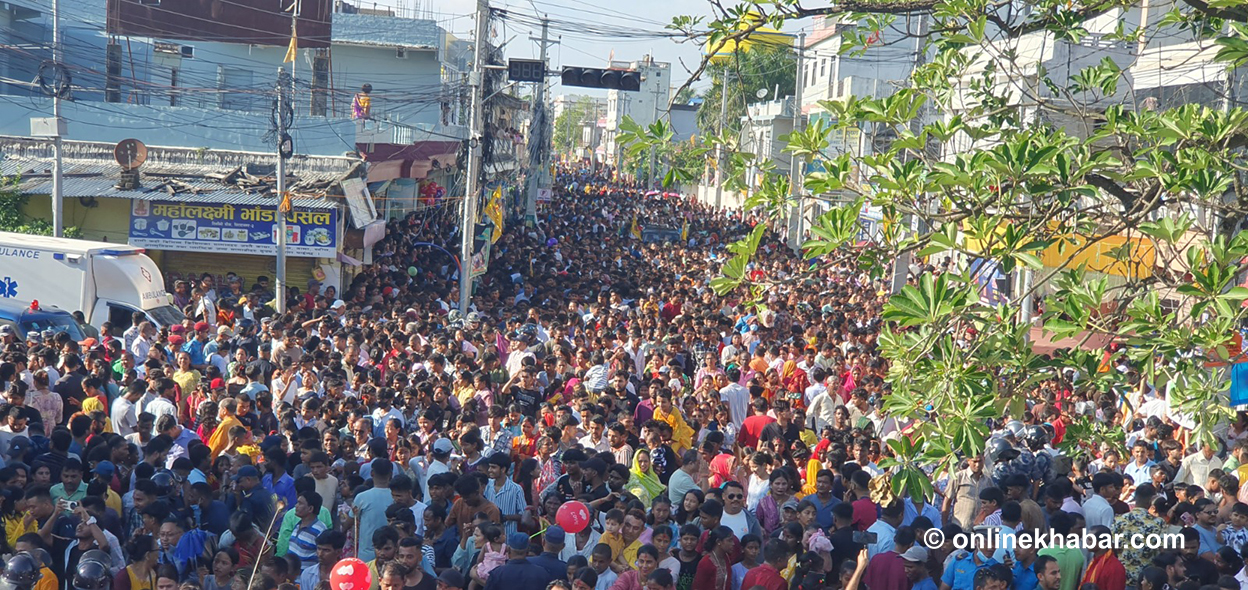 विराटनगरमा राधाकृष्ण रथयात्रा (तस्वीरहरू)