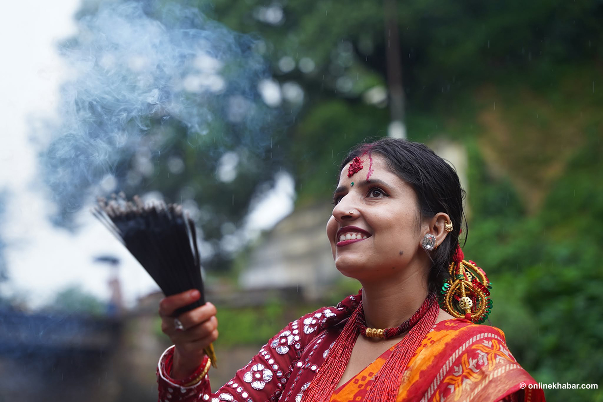 ऋषिपञ्मी : गौरीघाटमा स्नान र पूजा-आराधना (तस्वीरहरू)