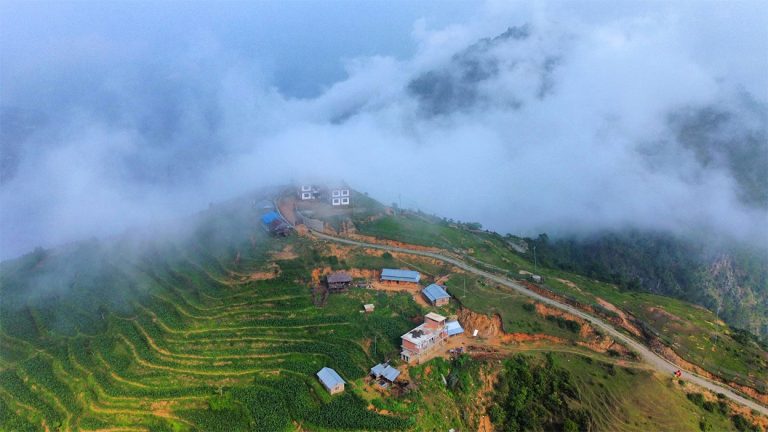 सिन्धुली जहाँ गर्मी भुल्न आउँछन् तराईवासी