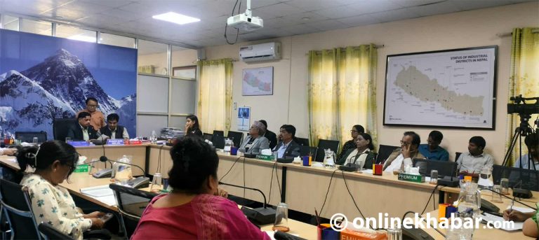 पूर्वदेखि पश्चिमसम्मका उद्योगका छुट्टाछुट्टै ५ वटा स्थलगत अध्ययन प्रतिवेदन संसदीय समितिमा पेस