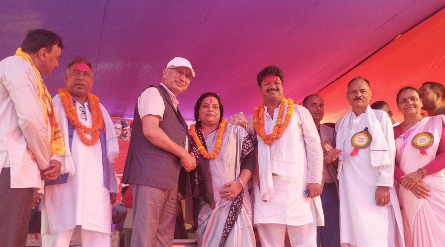 ४ पटक दल फेरेका र भ्रष्टाचार आरोप लागेका दुई पूर्वपालिका अध्यक्ष एमाले प्रवेश