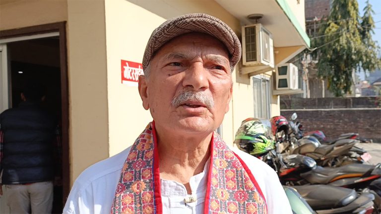 रविलाई भेटेपछि बाबुराम : पत्रिकासमेत पढ्न दिँदो रहेनछ, पञ्चायतमा पनि यस्तो हुँदैनथ्यो