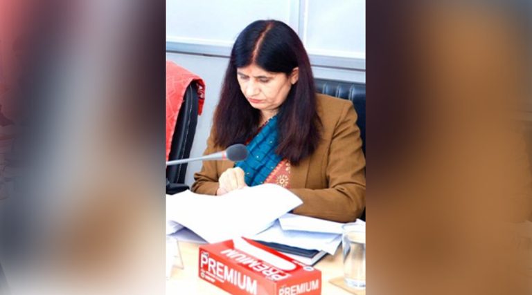 सहसचिवमा खुला प्रवेश बन्द, संसद्ले फेरे सरकारले मान्दैन : मन्त्री न्यौपाने