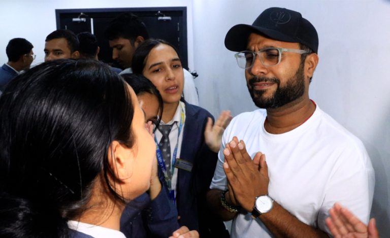 जनै हराएको मान्छे : हल भिजिटमा विजय, केकी, मिरुना