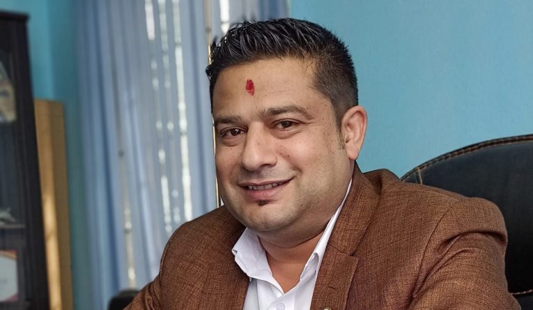 नेपाल औषधि उत्पादक संघको नयाँ कार्यसमिति चयन, अध्यक्षमा अधिकारी