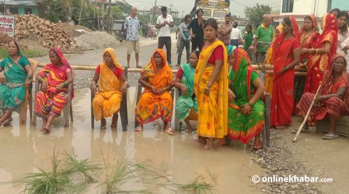 ६ वर्षसम्म बनेन ६ किलोमिटर हुलाकी सडक, स्थानीयले रोपे धान