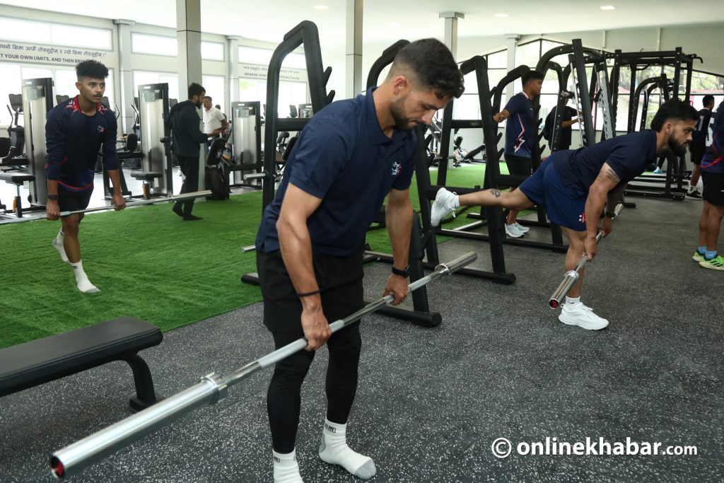 फिटनेस परीक्षणमा नेपाली क्रिकेट खेलाडीहरू (तस्वीर) 