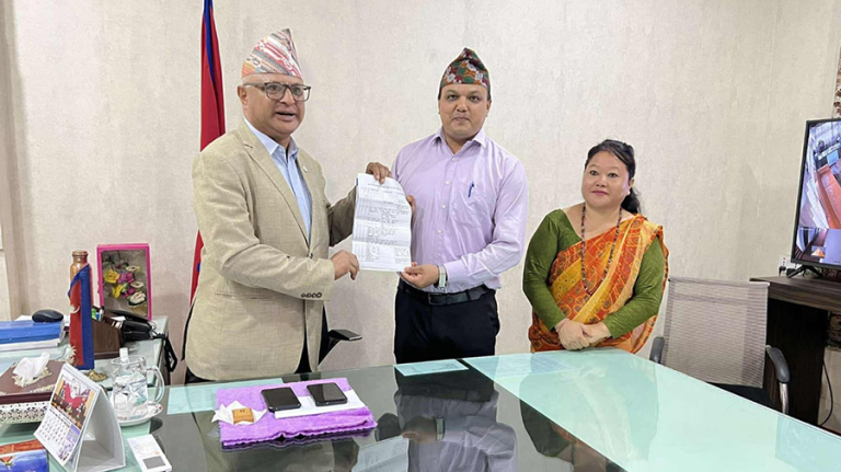 आमसञ्चार विधेयकमाथि थप छलफल गर्ने मुख्यमन्त्रीकाे आश्वासन