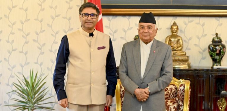 राष्ट्रपतिले भारतीय विदेश सचिवसँग भने- ‘भारतको प्रगतिको लाभ अझै लिन चाहन्छौं’