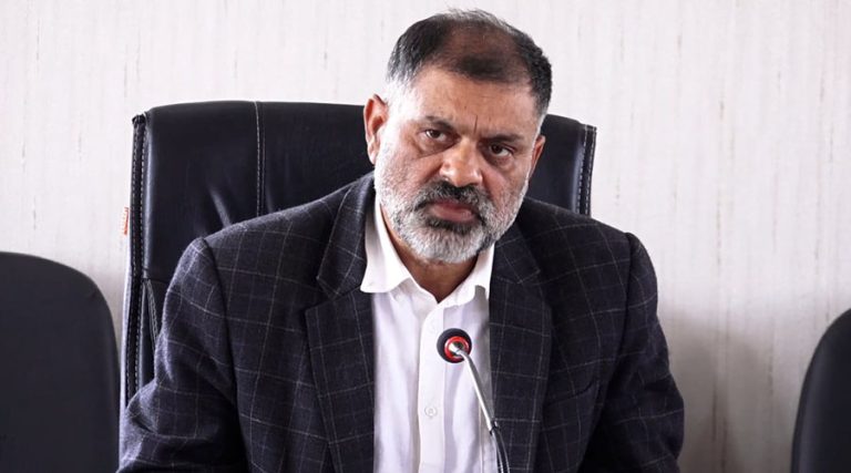 एमआरपी कार्यान्वयनमा अडिग वाणिज्य विभागका महानिर्देशक दहालको सरुवा
