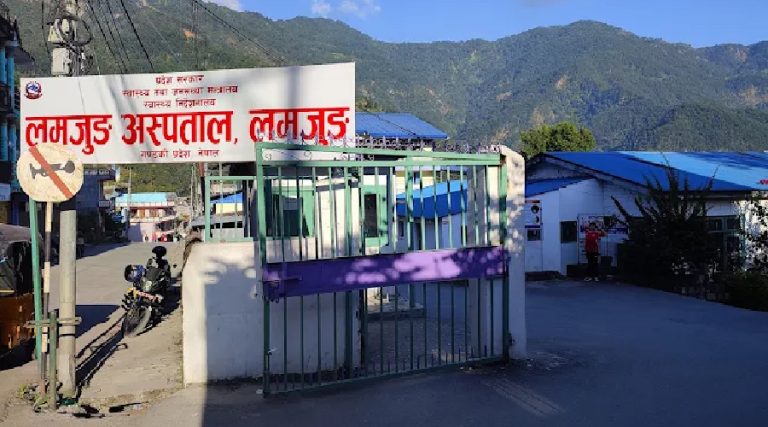 अस्पतालको समिति खारेज भएपछि प्रचण्ड सहभागी हुने कार्यक्रमै रोकियो