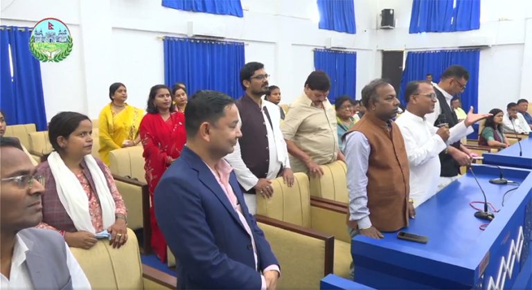 मधेशका अर्थमन्त्रीको राजीनामा माग्दै प्रतिपक्षीद्वारा सदन अवरुद्ध