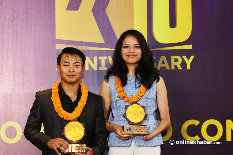 पलेशा र विजयलाई वर्ष उत्कृष्ट खेलाडीको अवार्ड