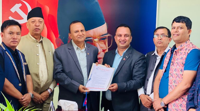 ‘राष्ट्रपति भइसकेका व्यक्ति राजनीतिमा फर्कन नमिल्ने व्यवस्था संविधानमै हुनुपर्छ’