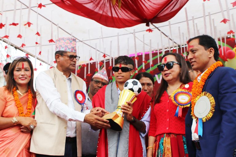सावित्रा भण्डारी तनहुँमा सम्मानित