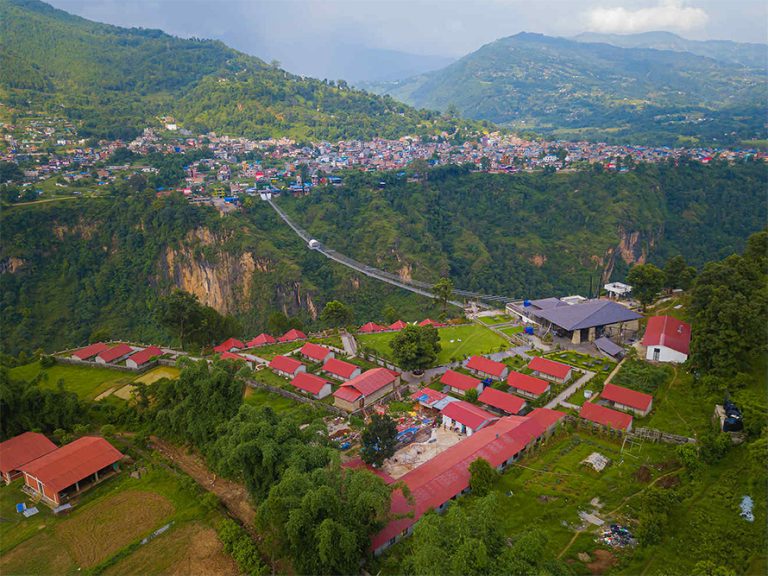 एसियाकै नमुना ‘दि क्लिफ’ पुलमा एक महिना निःशुल्क आवतजावत