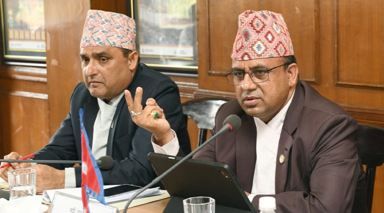 प्राविधिक जनशक्ति थपेर भए पनि बजेट कार्यान्वयन गरौं : पर्यटनमन्त्री पाण्डे