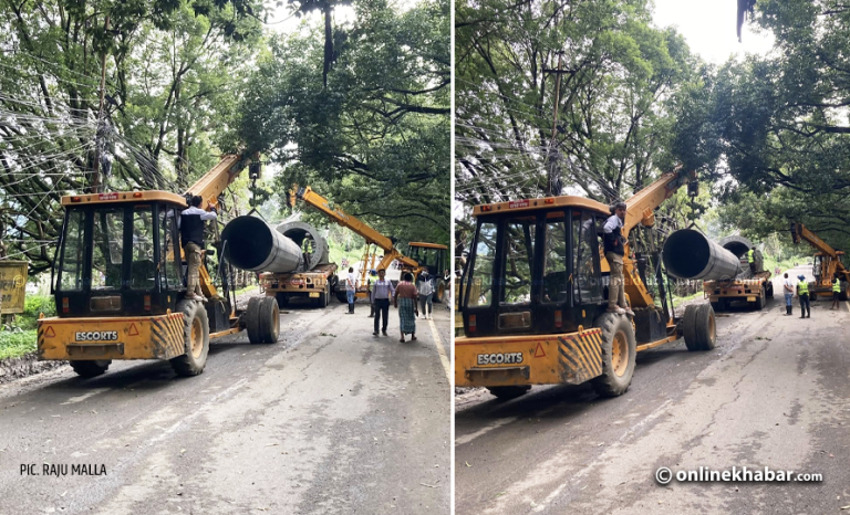 त्रिवि क्रिकेट मैदानको फ्लडलाइटका लागि थप २ टावर आइपुगे