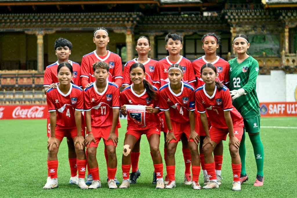 साफ यू-१७ महिला च्याम्पियनसिपमा नेपाल र भुटान खेल्दै 