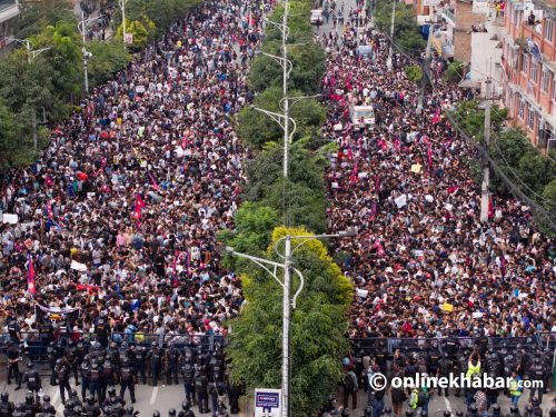 विश्वभर किन फैलिँदैछ, जेनजी विद्रोह ?