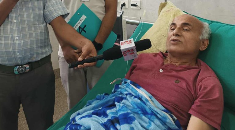डा. गोविन्द केसीले तोडे अनशन