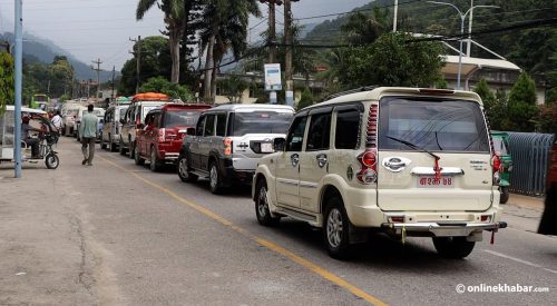 संकटमा ठूला राजमार्गको भारी बोक्दै देशकै बुढो सडक त्रिभुवन राजपथ
