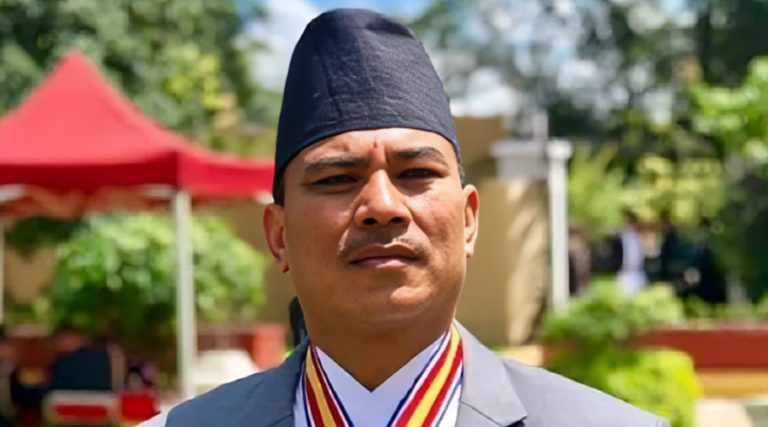 भोलि अवकाशमा जाँदै गुप्तचर प्रमुख, कसरी हुन्छ नयाँ नियुक्ति ?