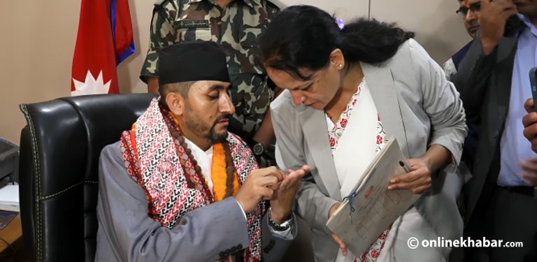 कर्मचारीले तयार पारेको पहिलो निर्णयमा सञ्चारमन्त्रीले गरेनन् हस्ताक्षर