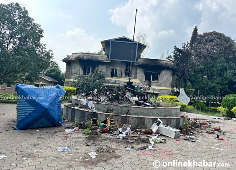 खरानी बन्यो कर्णाली प्रदेश सभा (तस्वीरहरू)
