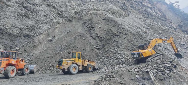 ५ सडक पूर्ण रुपमा बन्द, ४ सडक एकतर्फी सञ्चालन (सूचीसहित)