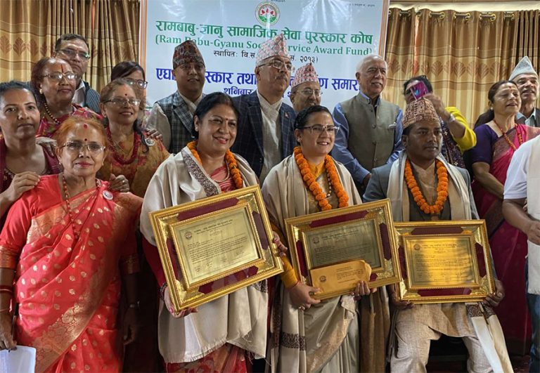 तुलसालय आश्रमलाई सामाजिक सेवा पुरस्कार