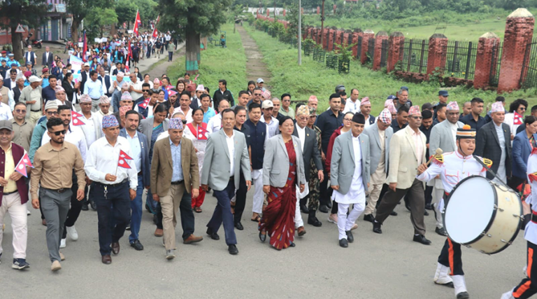 कर्णालीमा संविधान दिवस (तस्वीरहरू)