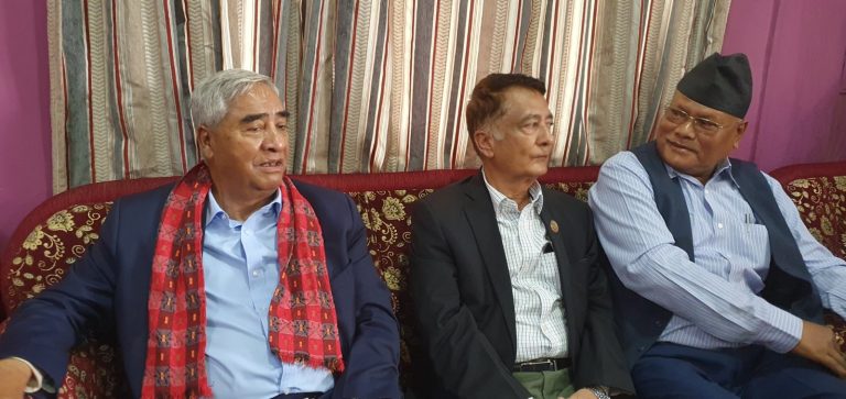 पूर्वराष्ट्रपतिलाई राजनीतिमा आउन संविधानले रोक्दैन : शेरबहादुर देउवा