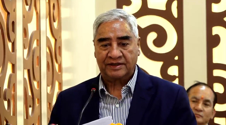 पार्टीको आदेश मानेर कर्मचारीले काम गर्नुहुँदैन : देउवा