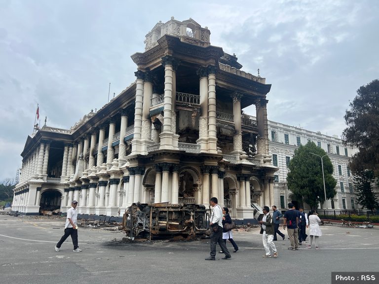 इतिहास बोकेर फेरि उभिनेछ सिंहदरबार