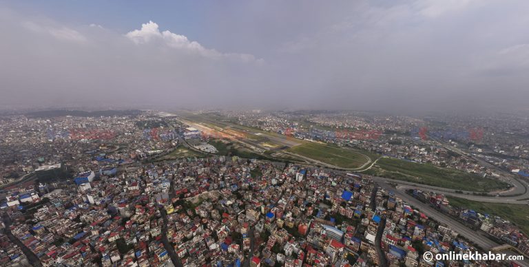 विमानस्थल अवरुद्ध : फ्लाई दुबईको जहाज लखनउ डाइभर्ट