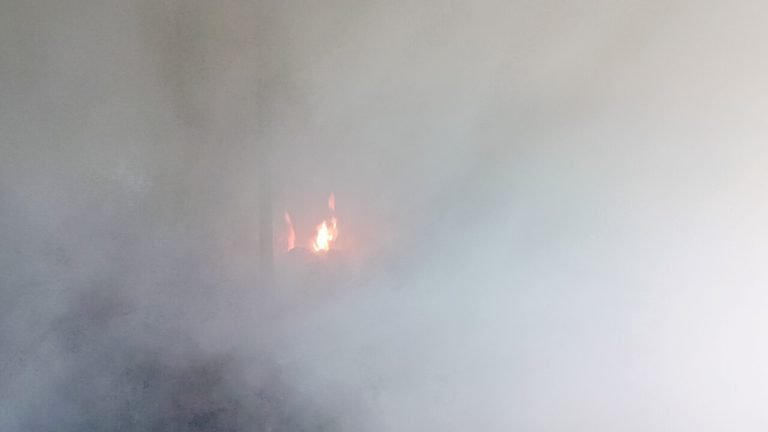 कैलालीमा जुत्ताचप्पलको गोदाममा आगलागी