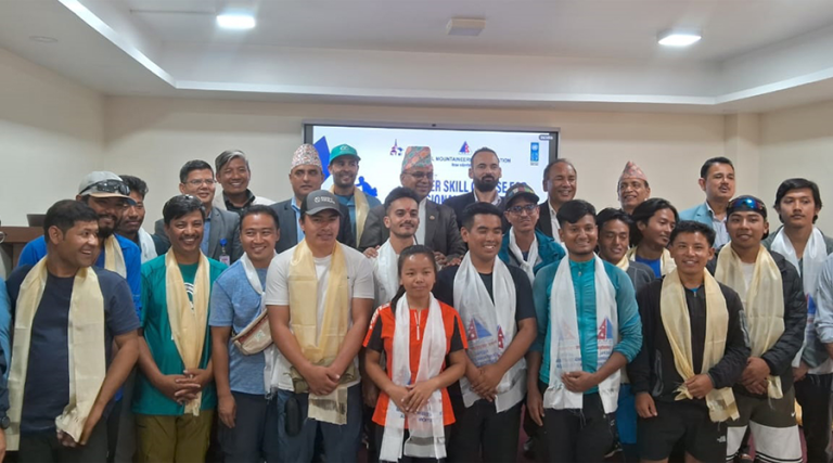 सुदूरपश्चिमको अपि हिमालमा पहिलो पटक हुँदै आरोहण