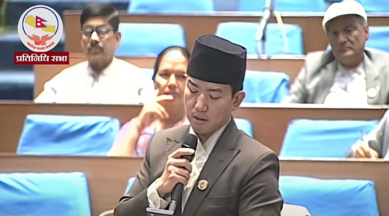 सवारीसाधनमा इम्बोस्ड नम्बर प्लेट जडान कार्य रोक्न सांसद नेम्वाङको माग