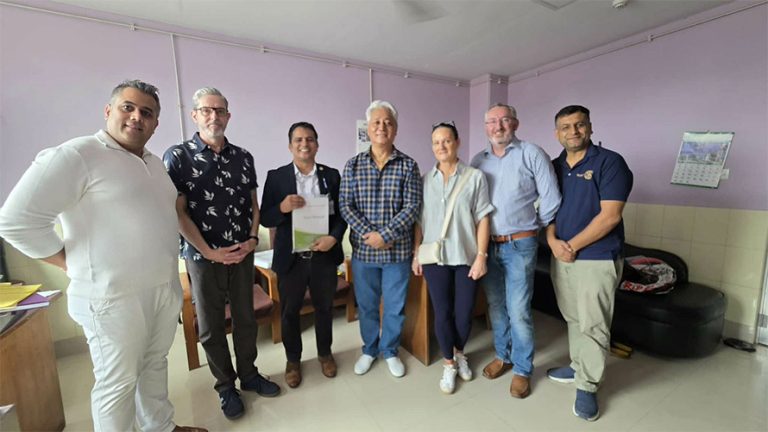 टिचिङ हस्पिटलको बालशल्य चिकित्सा विभागलाई स्वास्थ्य उपकरण सहयोग