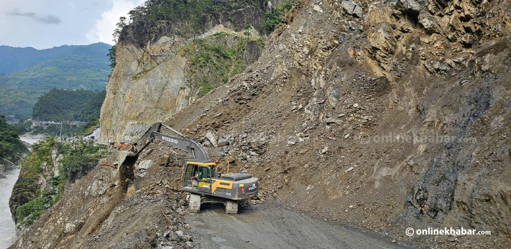 नारायणगढ–मुग्लिन सडकको दिगो समाधान खोज्न ट्रक व्यवसायीको माग