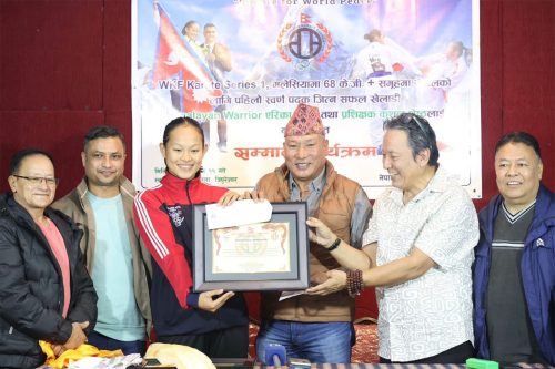 एरिका गुरुङ नगदसहित सम्मानित