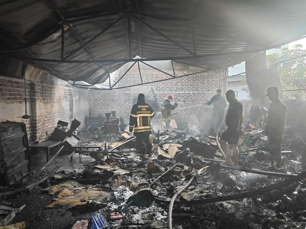 रुपन्देहीको अगरबत्ती उद्योगमा आगलागी, २ करोडको क्षति दाबी